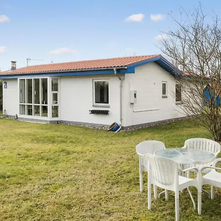 2 Bedroom Gorgeous In *